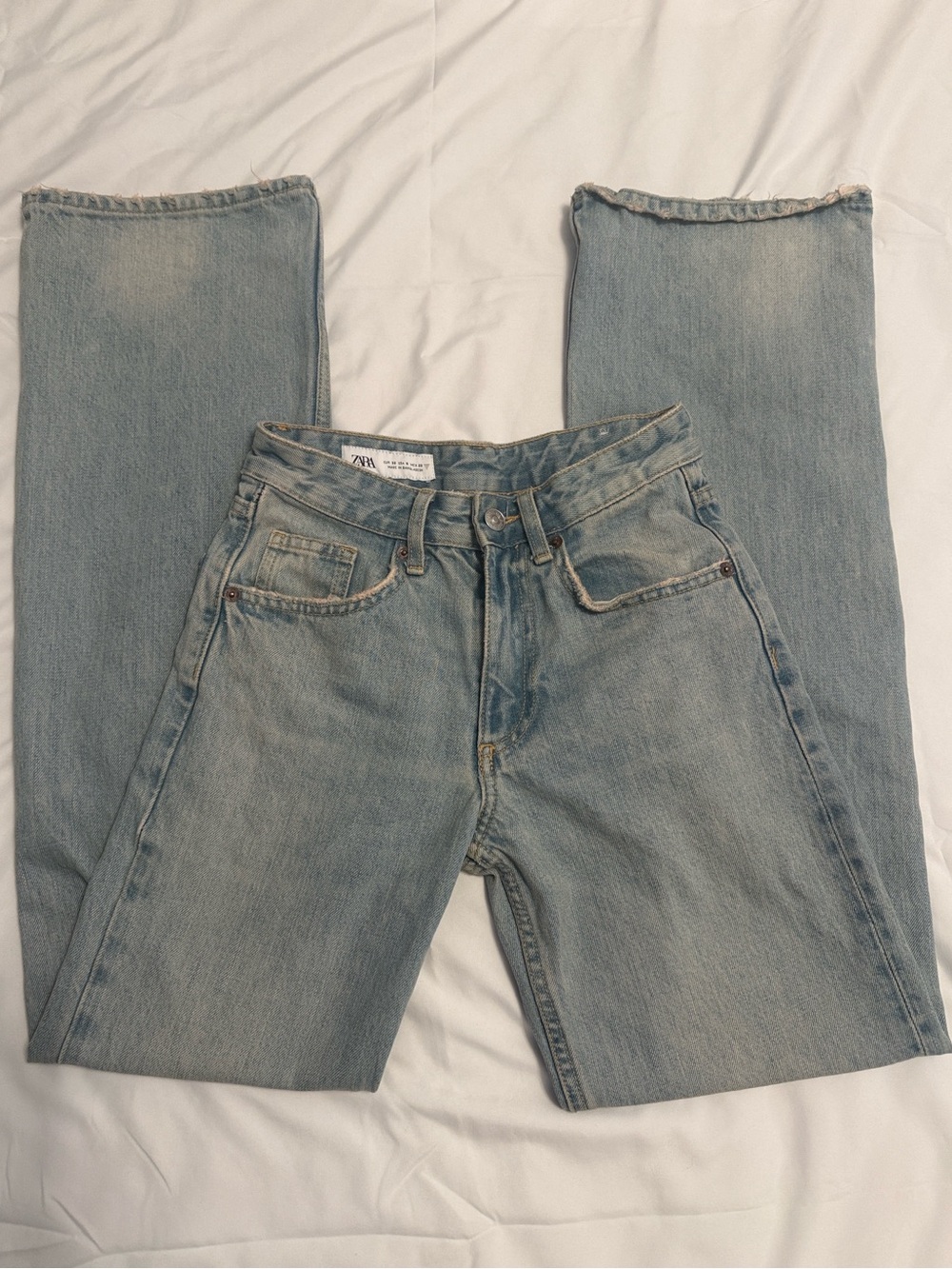 Zara Low Rise Full Length Light Wash Jeans Size | 0